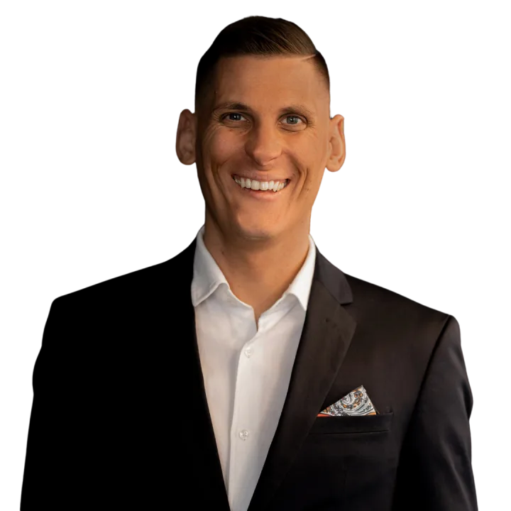 Christian Kögler, Finanzberater, lächelnd im Anzug